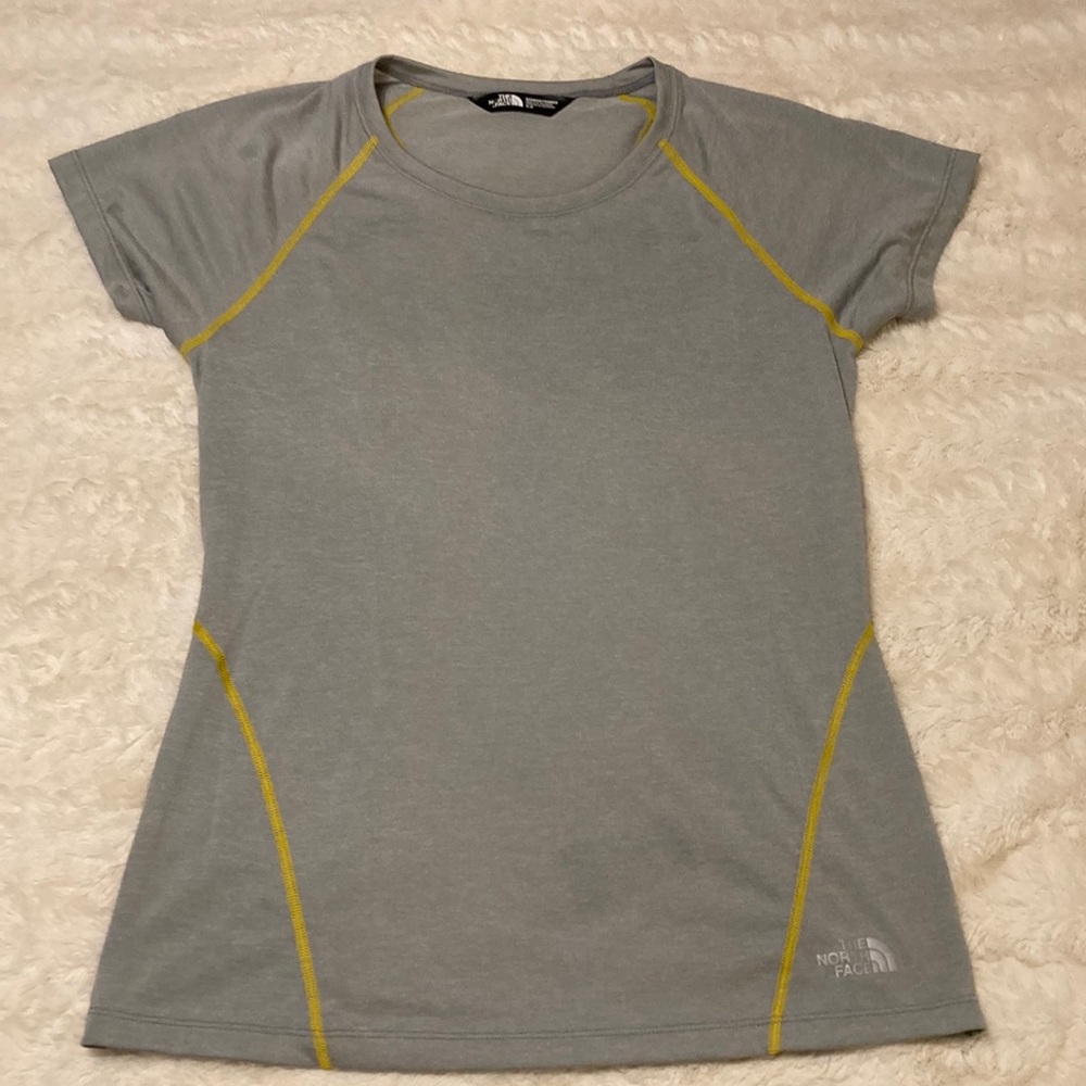 The North face women’s shirt